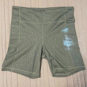 GAP Fit Green Leopard Print Bike Shorts, Size M